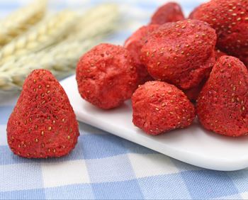 China Freeze Dried Strawberries Suppliers and Manufacturers - Factory  Direct Price - LIXING